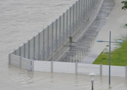 Guarding Against the Deluge: The Power of Aluminum Flood Barriers